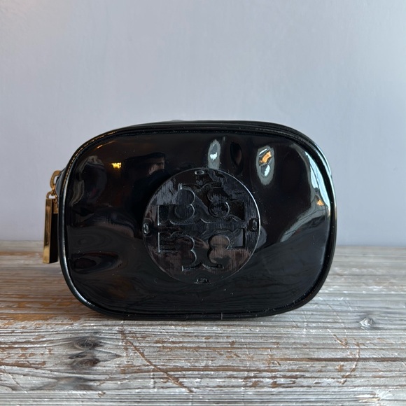 Tory Burch Black Patent Leather Small Cosmetic Case - Picture 1 of 6